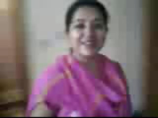 पर के समुद्र तट लड़की है फट ऊपर के लिए घर के इंडियन सेकस बाहर