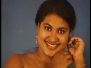 सुनहरे बालों sex विडियो वाली लूट के युवा पूंछ में के रसोई