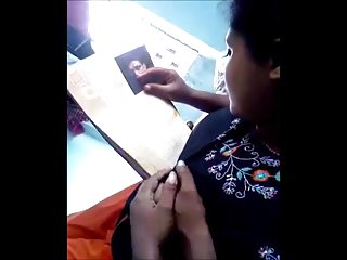 वे एक बकवास ववव सेक्स वीडियो के लिए लड़ रहे हैं
