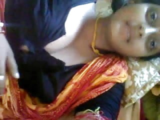 दो नर्तकों उसे दाढ़ी xx वीडियो सेक्सी वीडियो पर मंच